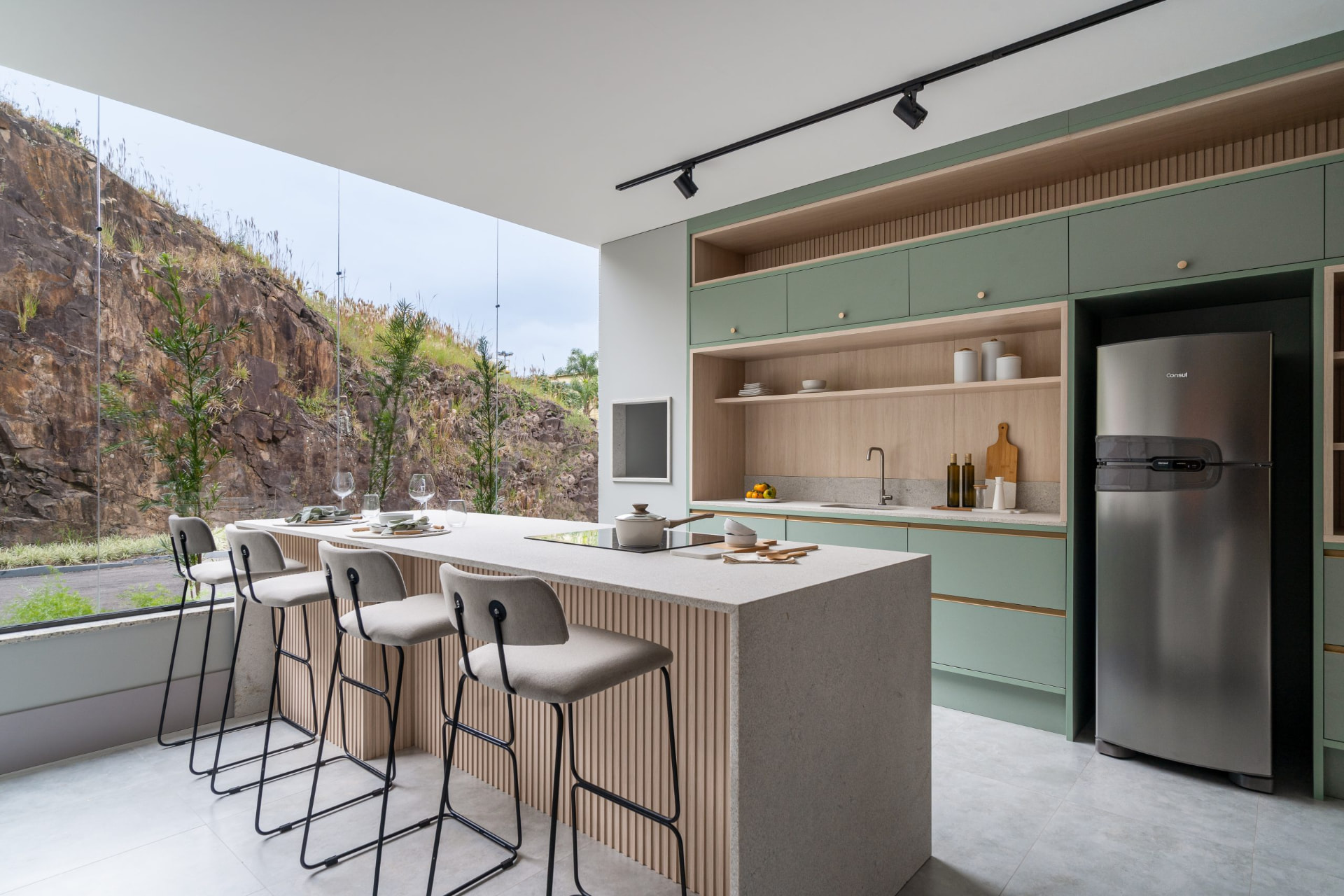 Cozinha planejada do showroom da Italínea Demelo
